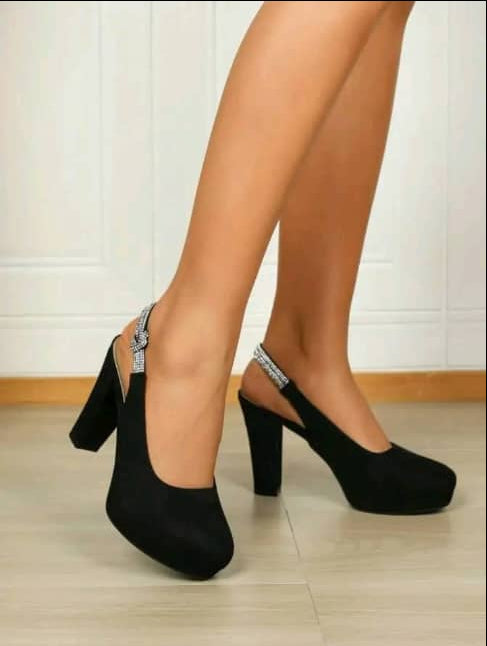 Sandale de luxe pour grande dame