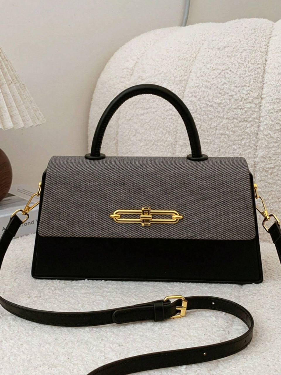 Jolie sac pour grande dame