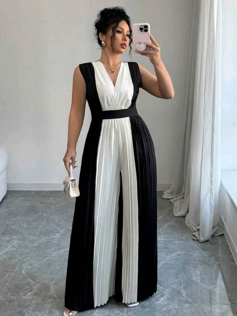 Jolie  combinaison pour grande dame